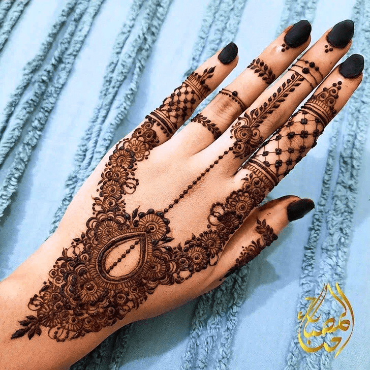 Magnetic Puducherry Henna Design