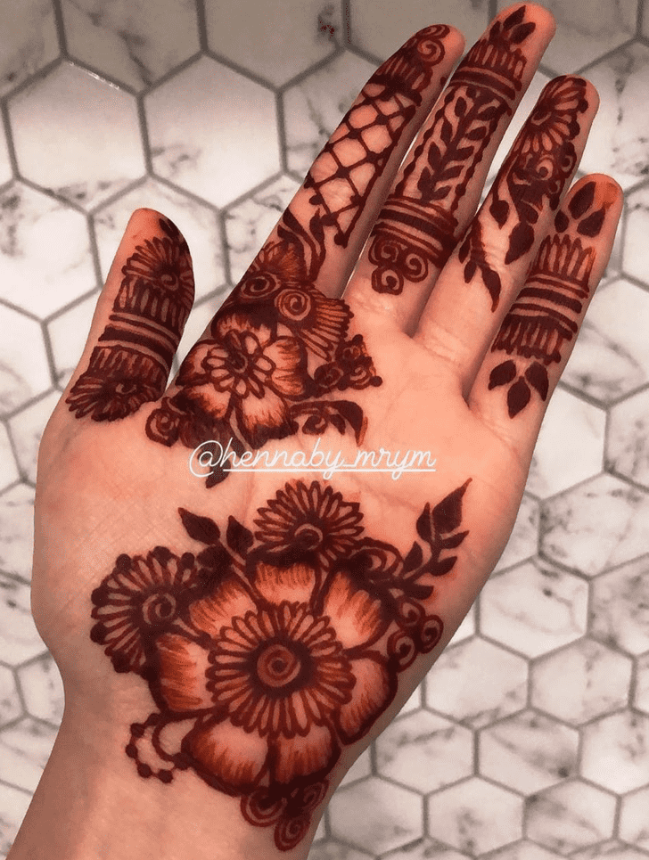 Pretty Puducherry Henna Design