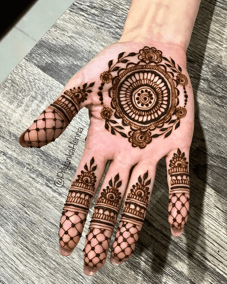 Radiant Puducherry Henna Design