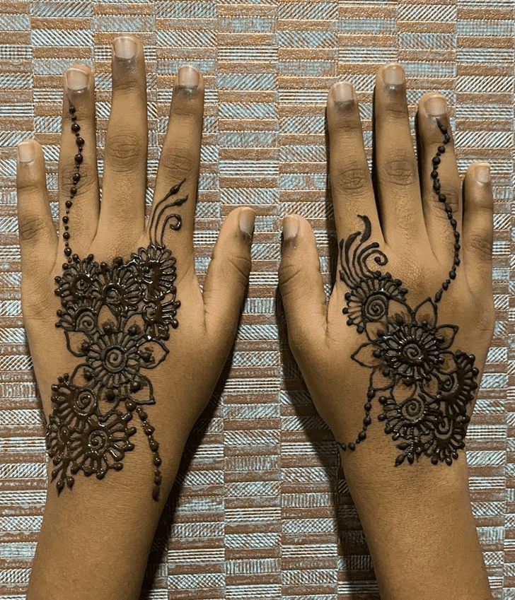 Wonderful Puducherry Mehndi Design