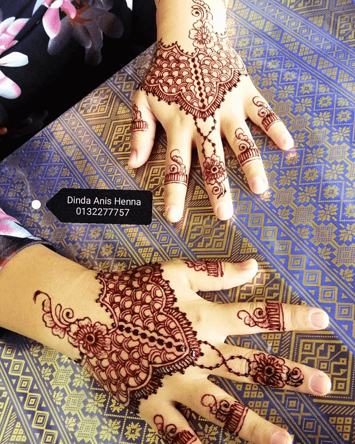 Pleasing Pune Henna Design