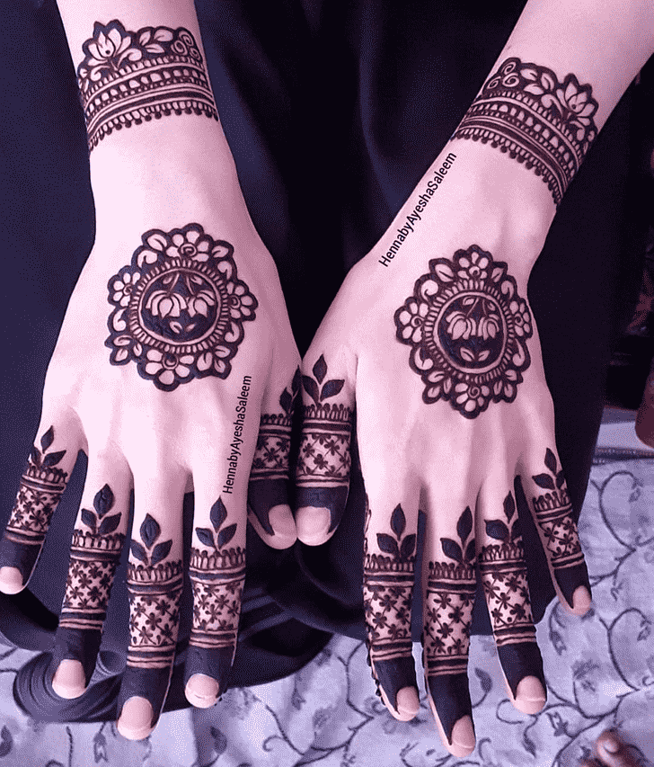 Radiant Punjabi Henna Design