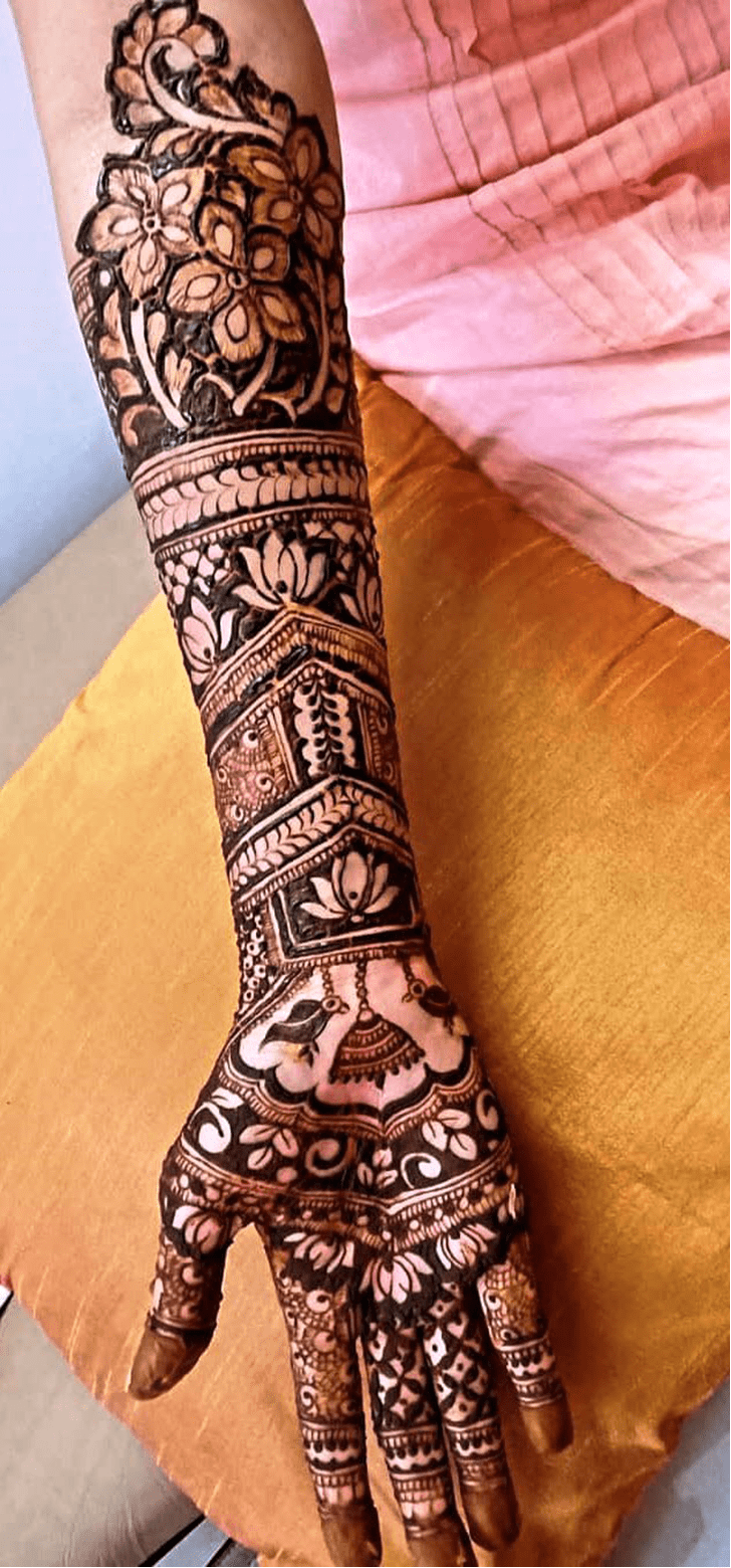 Fascinating Quetta Henna Design