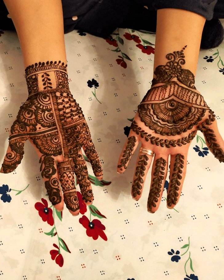 Ideal Quetta Henna Design