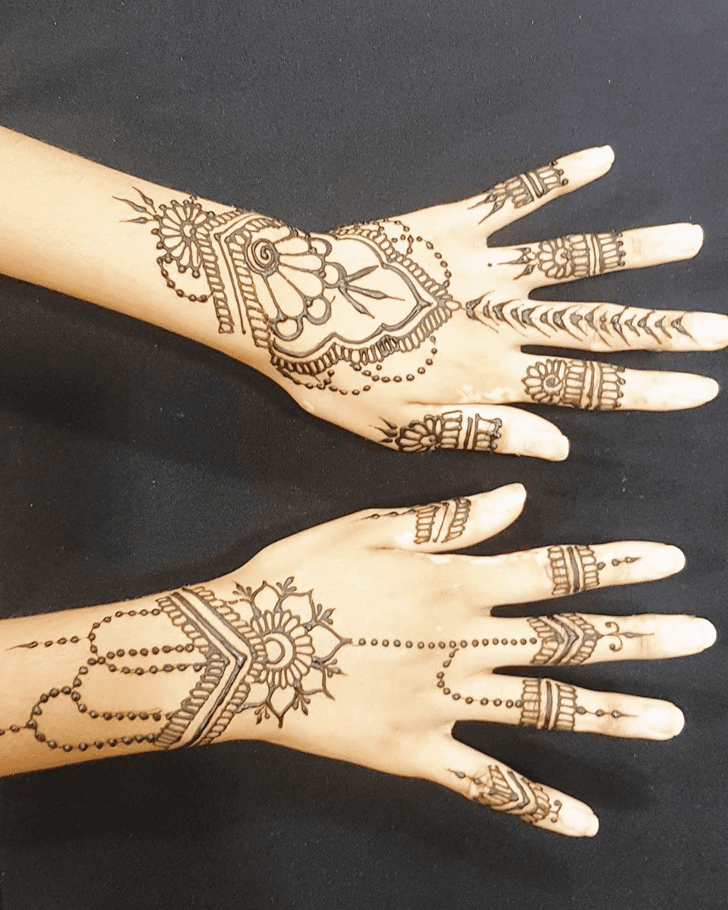 Wonderful Quetta Mehndi Design