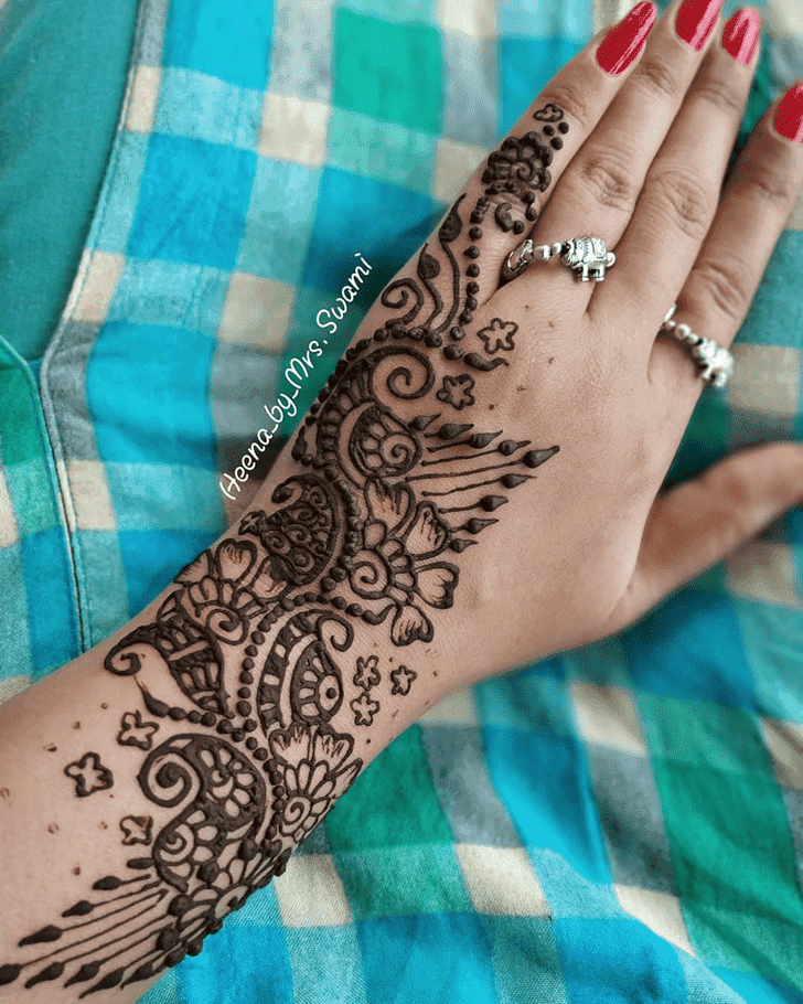 Exquisite Ranchi Henna Design