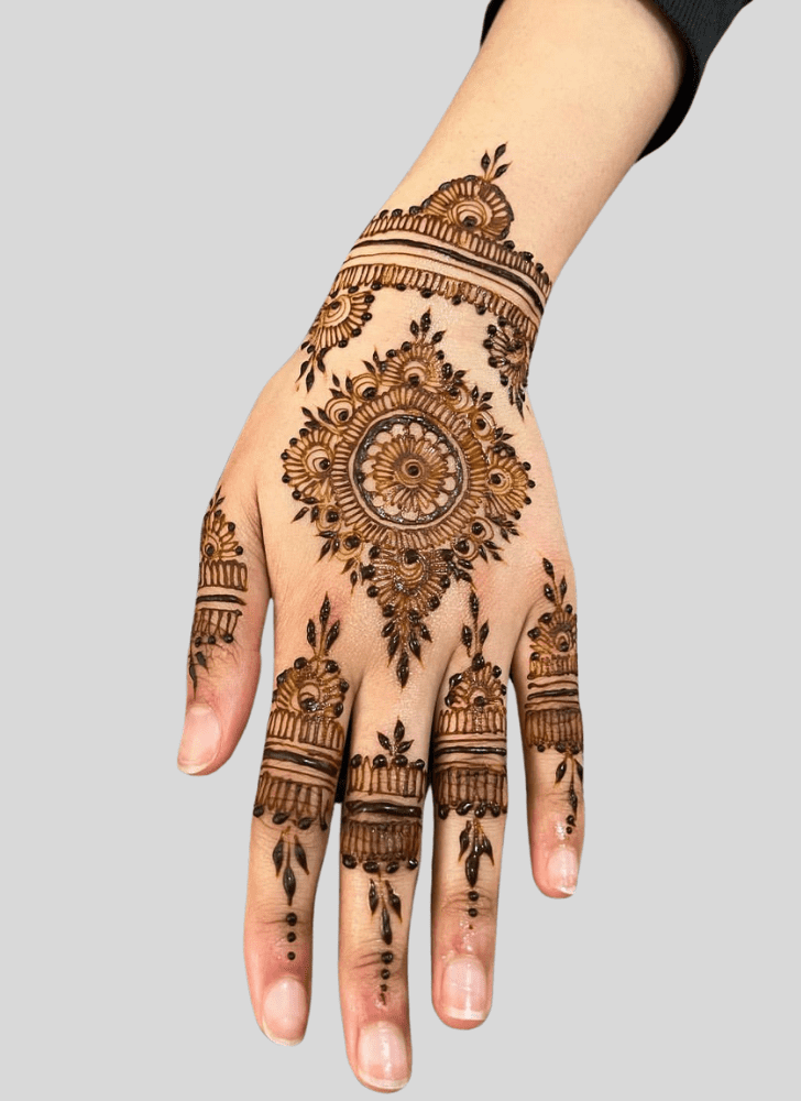 Comely Ras Al-Khaimah Henna Design