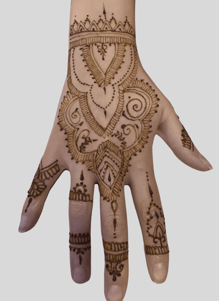 Exquisite Ras Al-Khaimah Henna Design