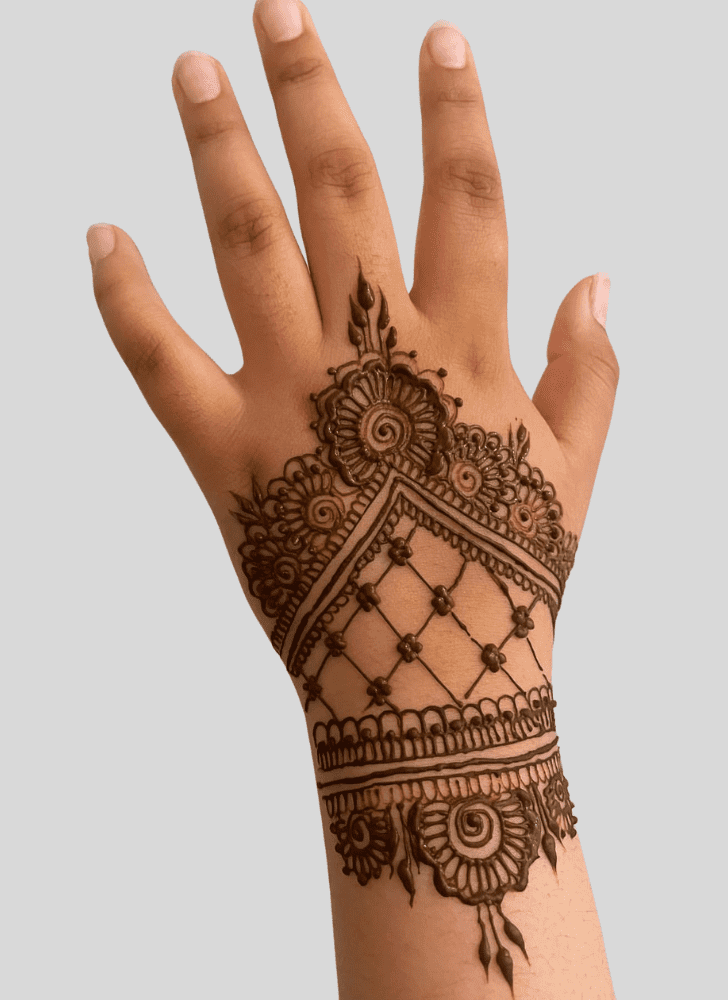 Mesmeric Ras Al-Khaimah Henna Design