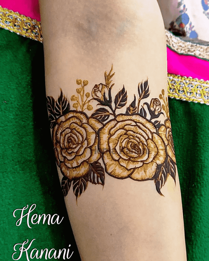 Marvelous Rawalpindi Henna Design