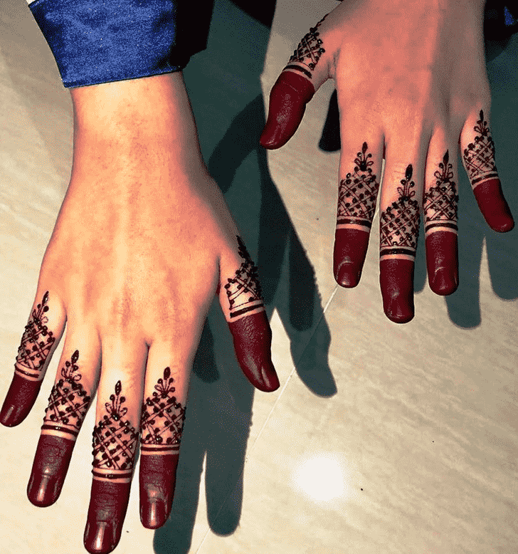 Good Looking Red Henna Design