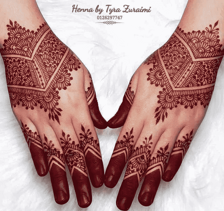 Gorgeous Red Henna Design