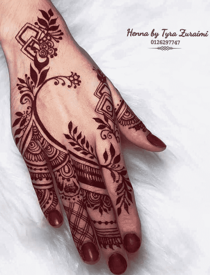 Ideal Red Henna Design