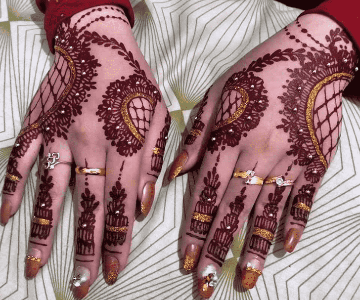 Resplendent Red Henna Design