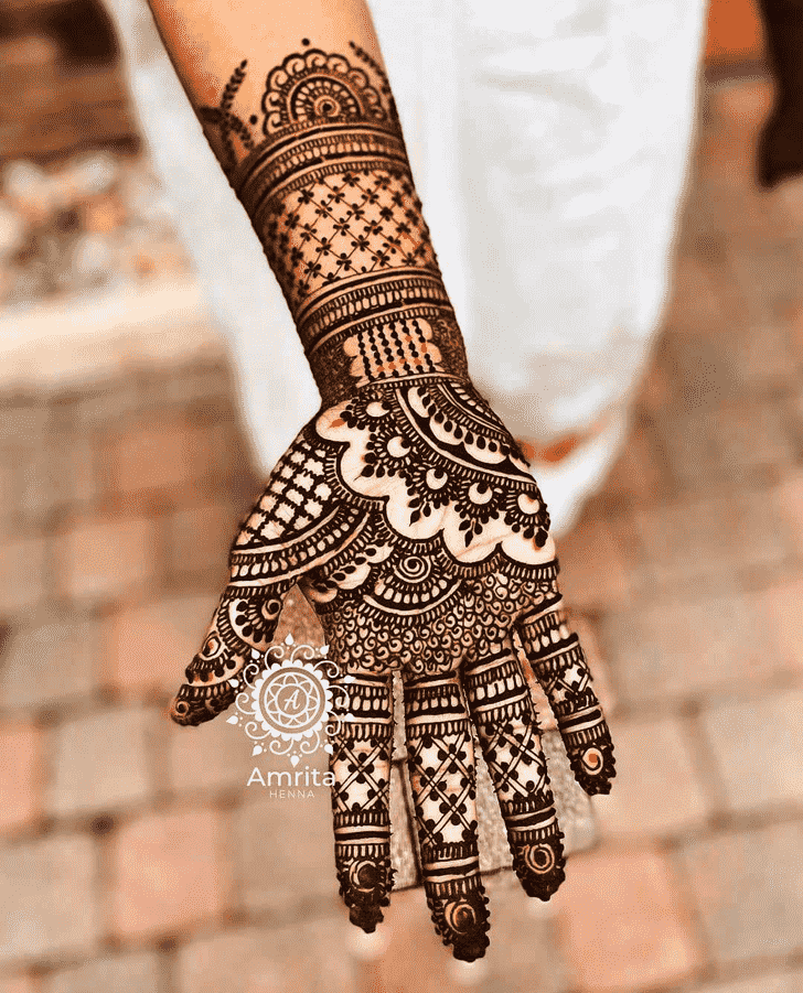 Exquisite Right Hand Henna design