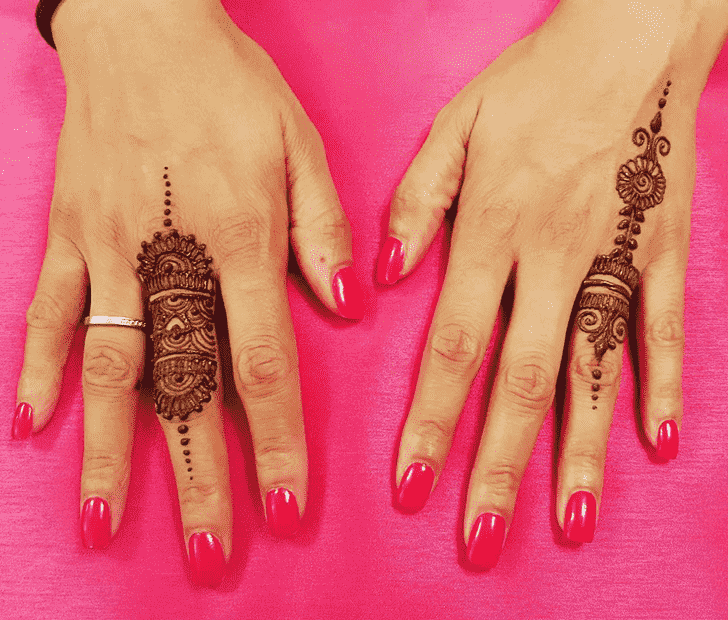 Bewitching Ring Henna Design