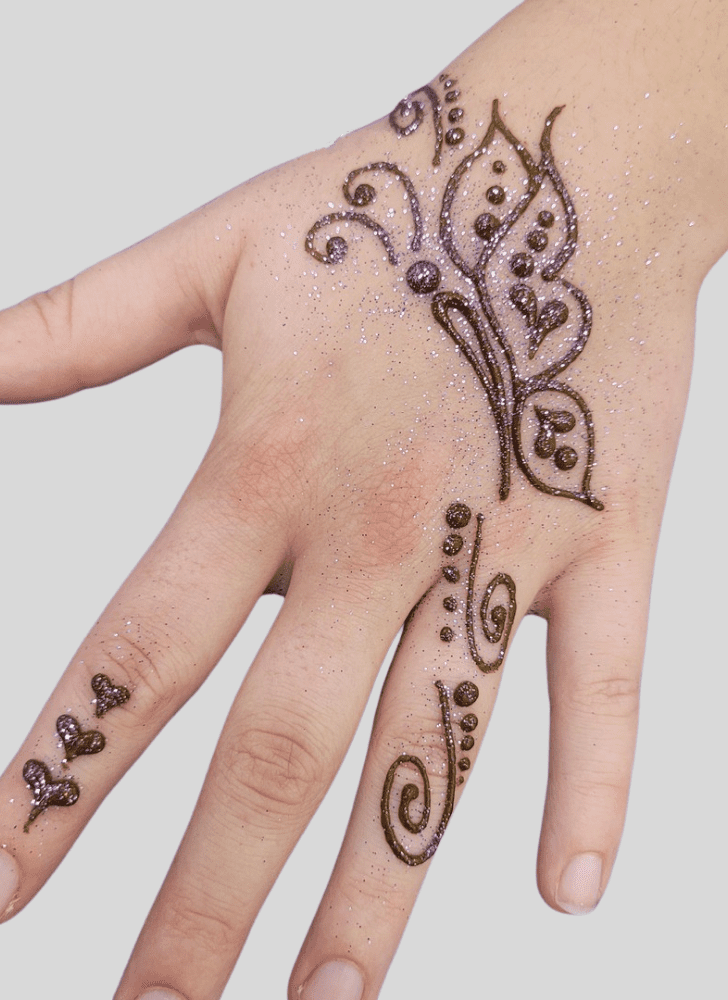 Graceful Romantic Henna design