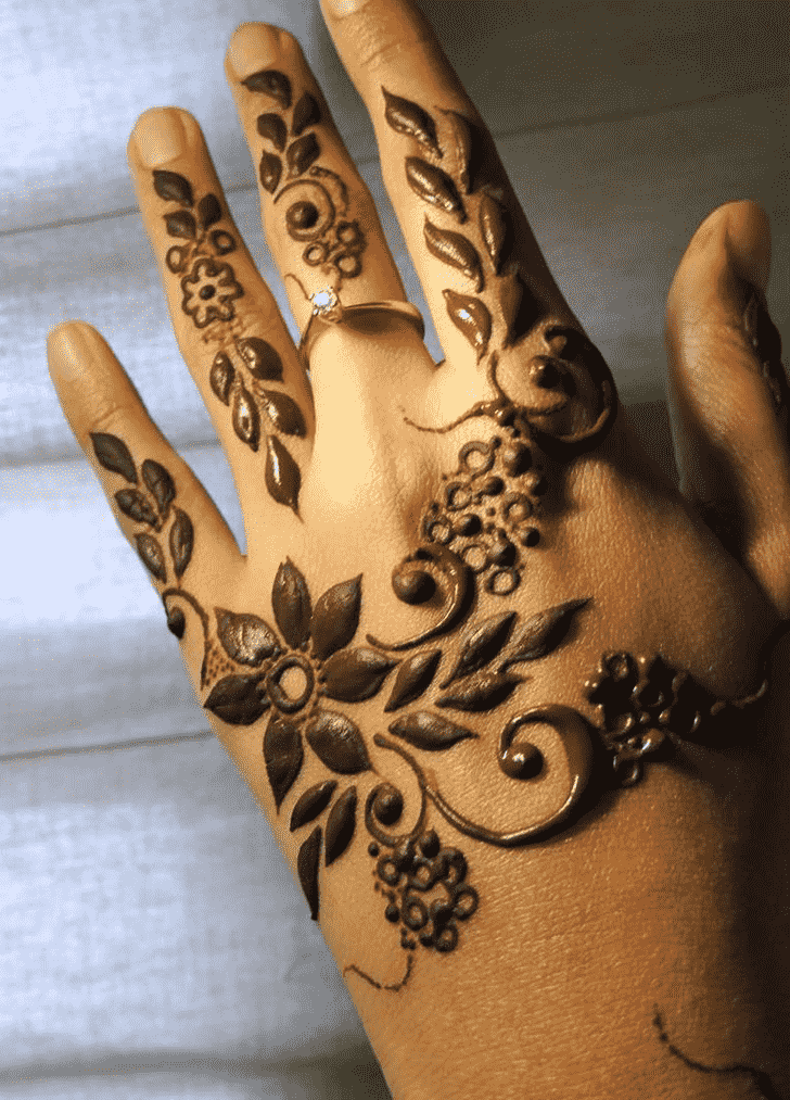 Beauteous Rome Henna Design