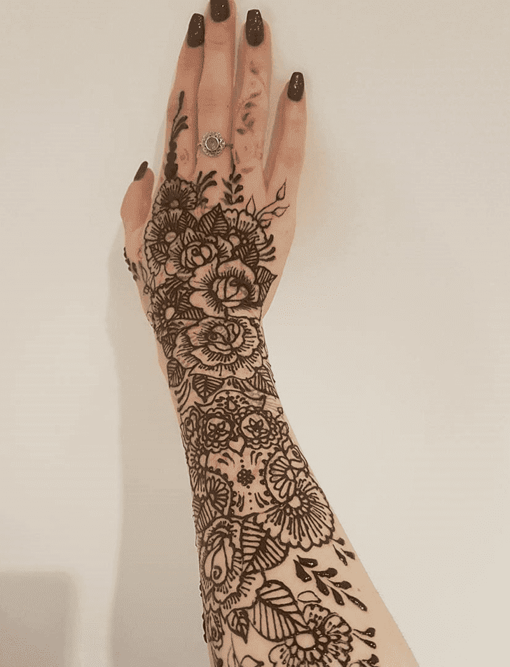 Exquisite Roses Henna Design