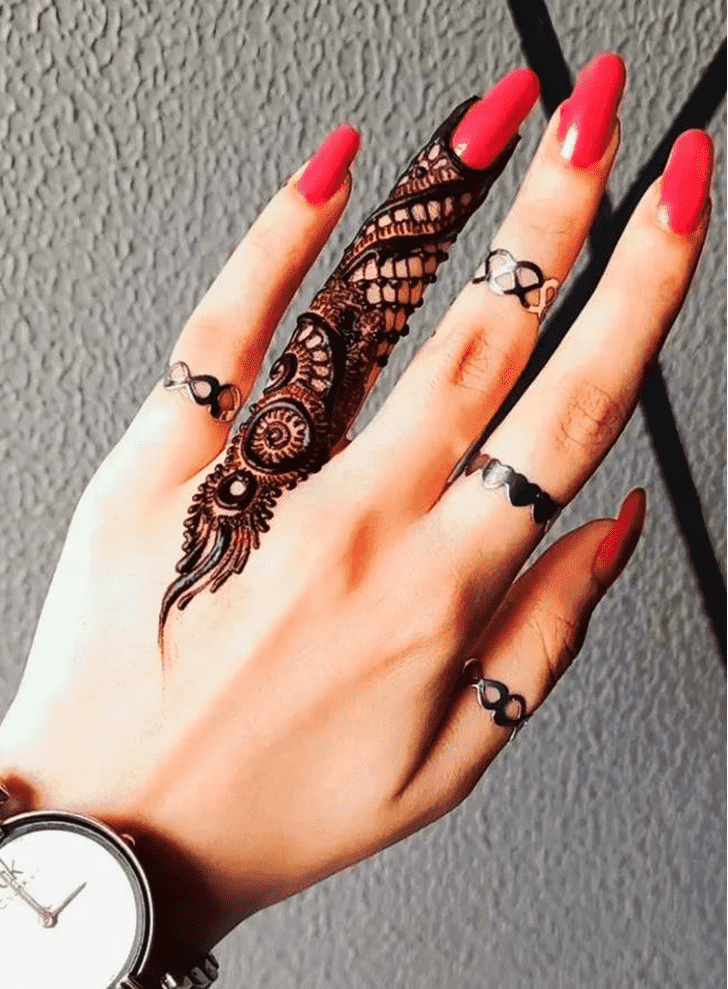 Appealing Royal Finger Henna Design