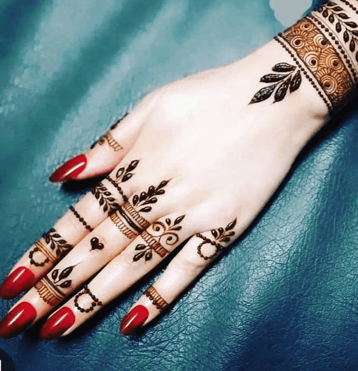 Arm Royal Finger Henna Design