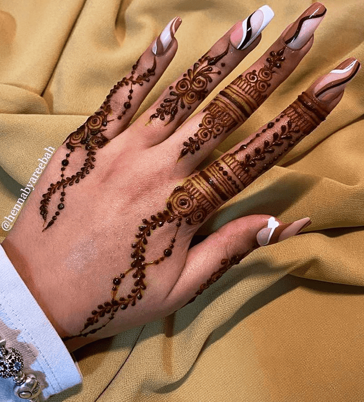 Splendid Royal Finger Henna Design