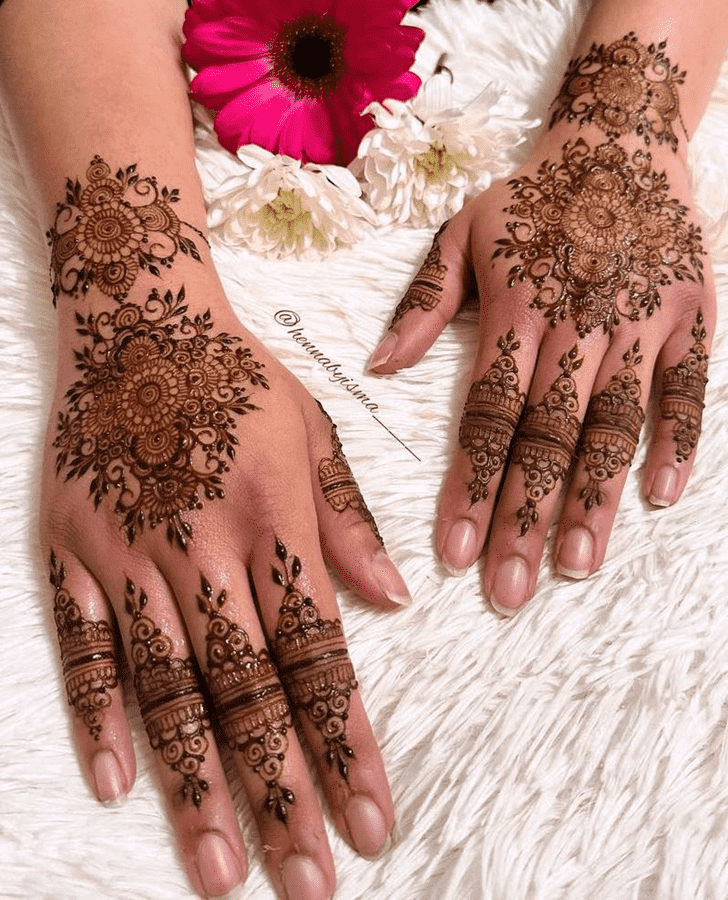 Comely Royal Mehndi