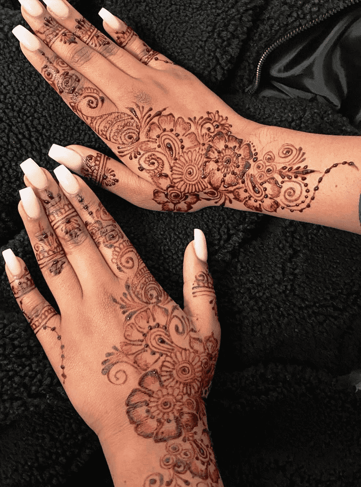 Pretty Royal Mehndi