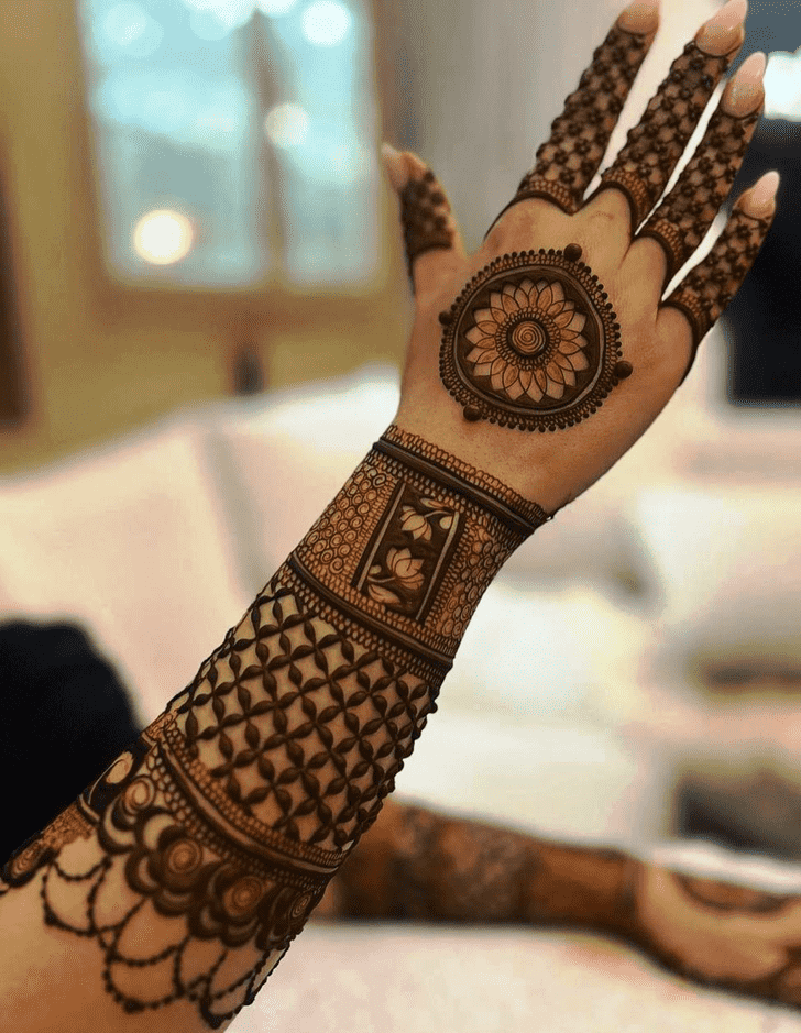 Resplendent Royal Mehndi