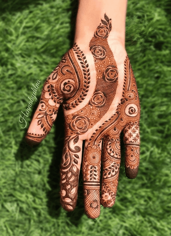 Magnificent Royal Henna Design