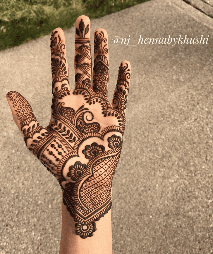 Marvelous Royal Henna Design