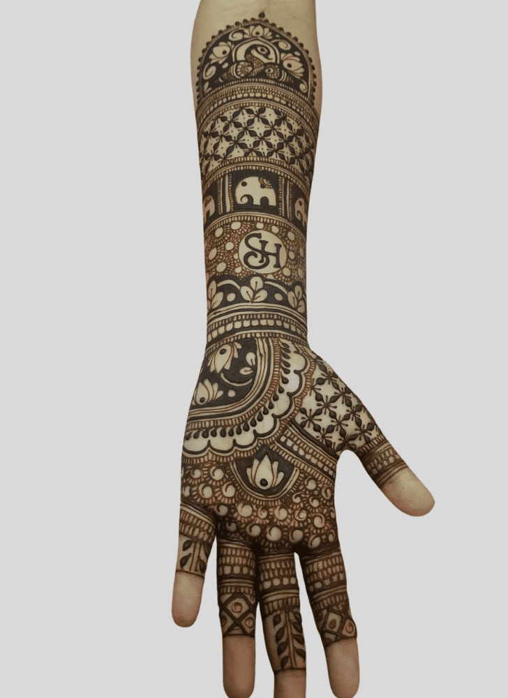 Delicate Rural Henna Design