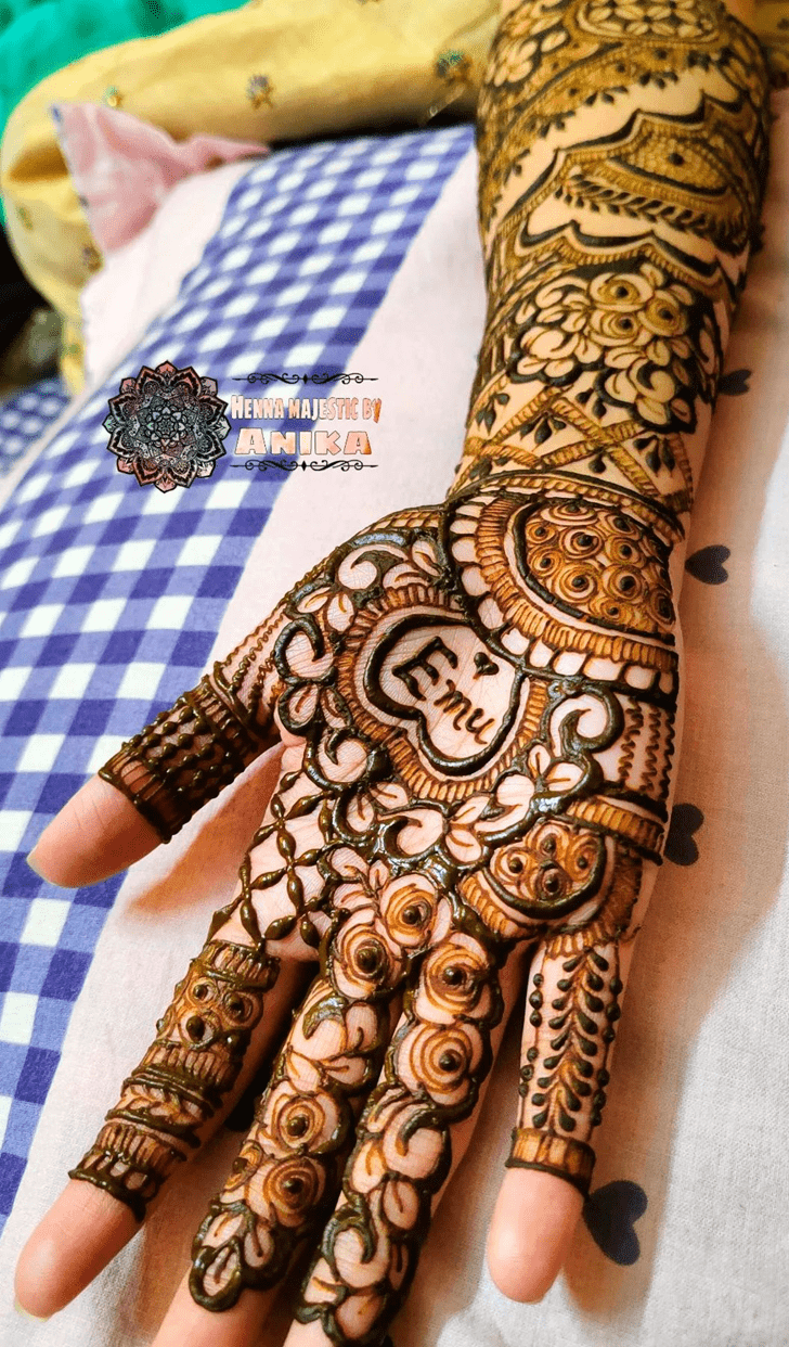 Fine Russian Henna Design