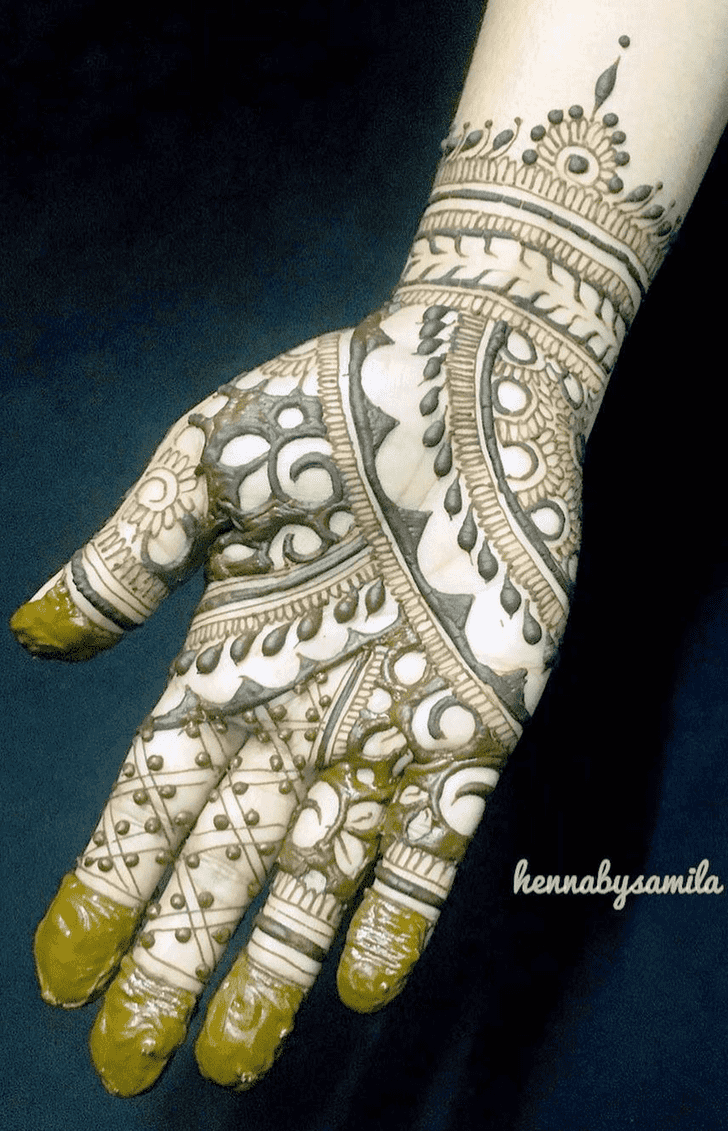 Lovely Russian Mehndi Design