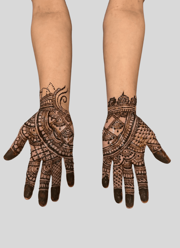 Angelic Saadi Henna Design