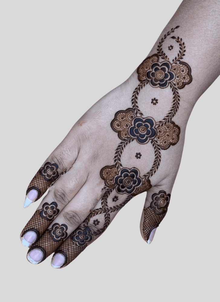 Fair Saadi Henna Design