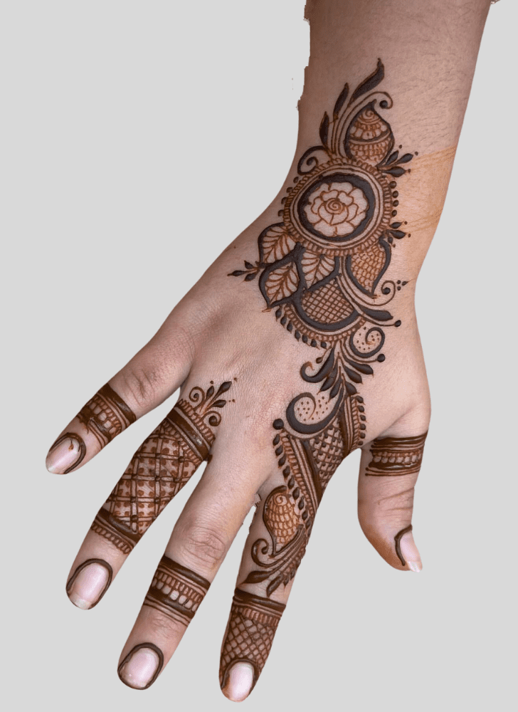 Fascinating Saadi Henna Design