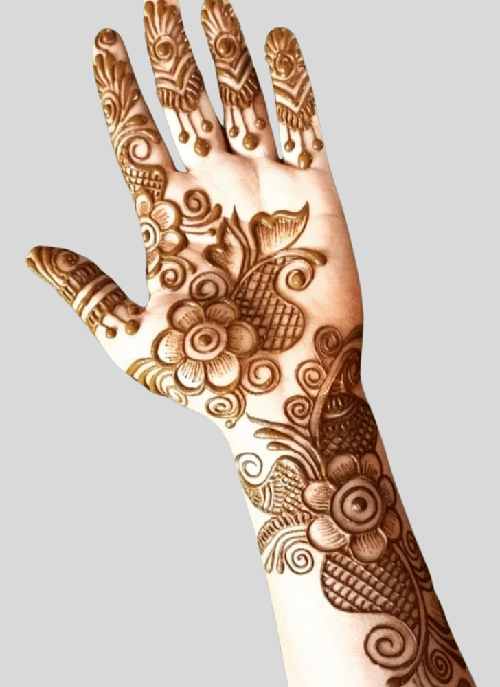 Fine Saadi Henna Design