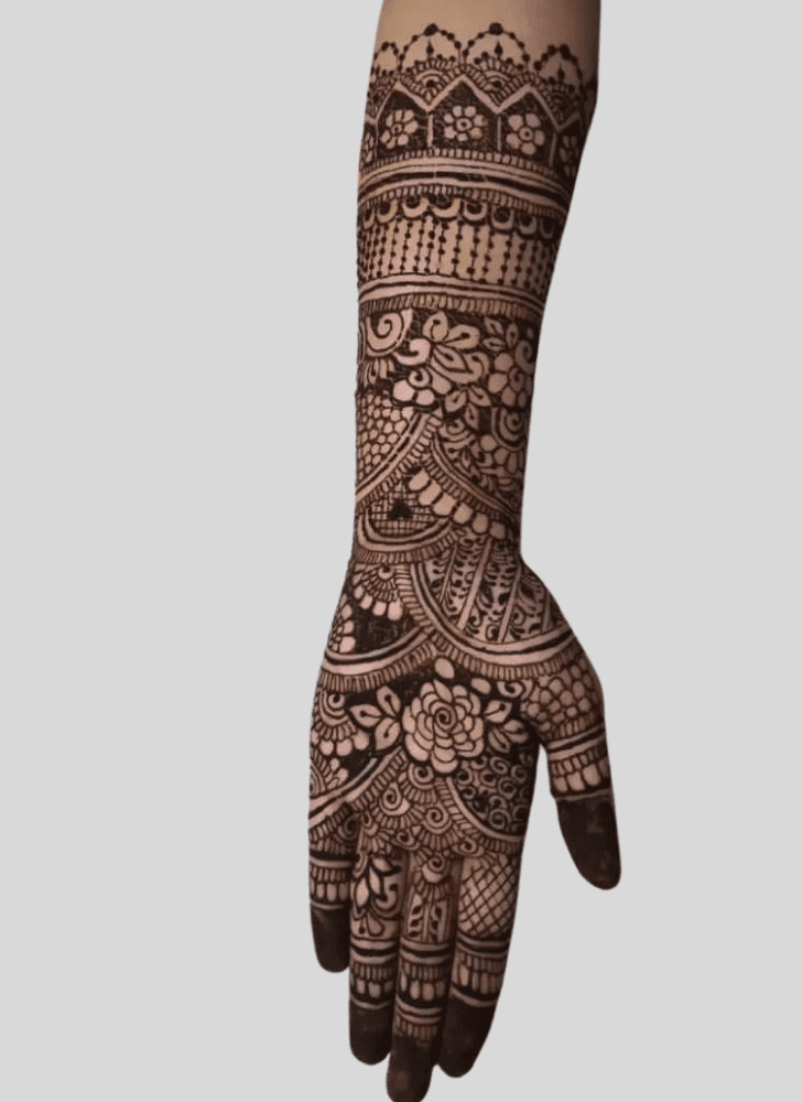 Ideal Saadi Henna Design