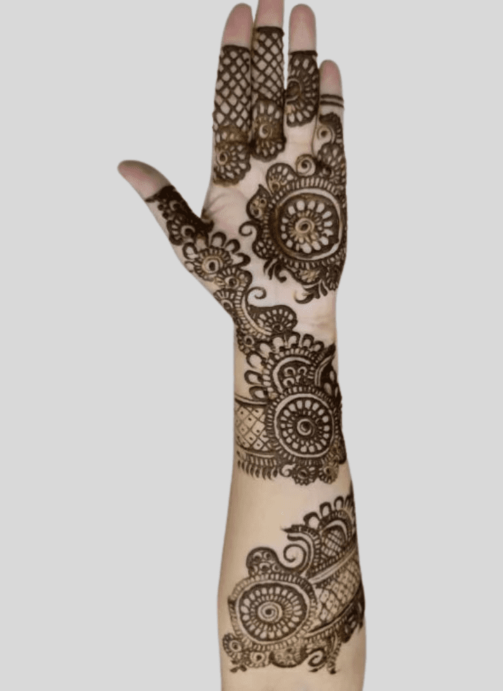 Refined Saadi Henna Design