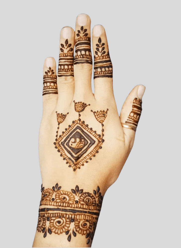 Resplendent Saadi Henna Design