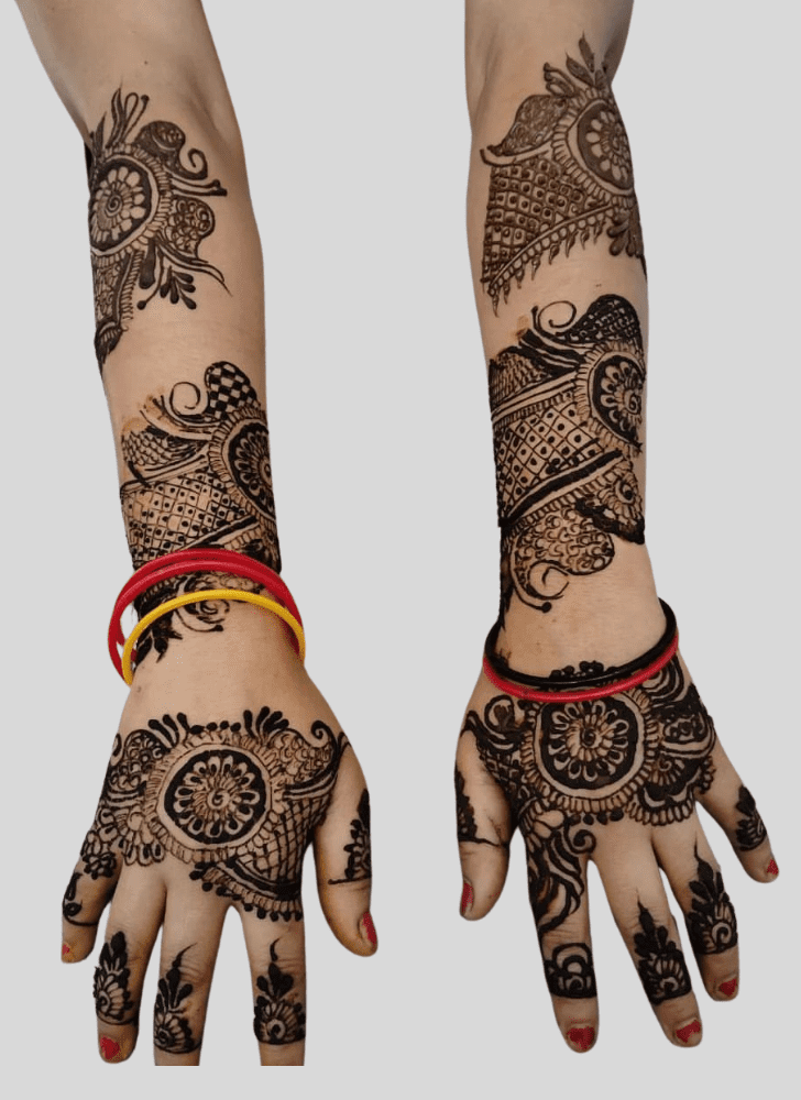 Splendid Saadi Henna Design