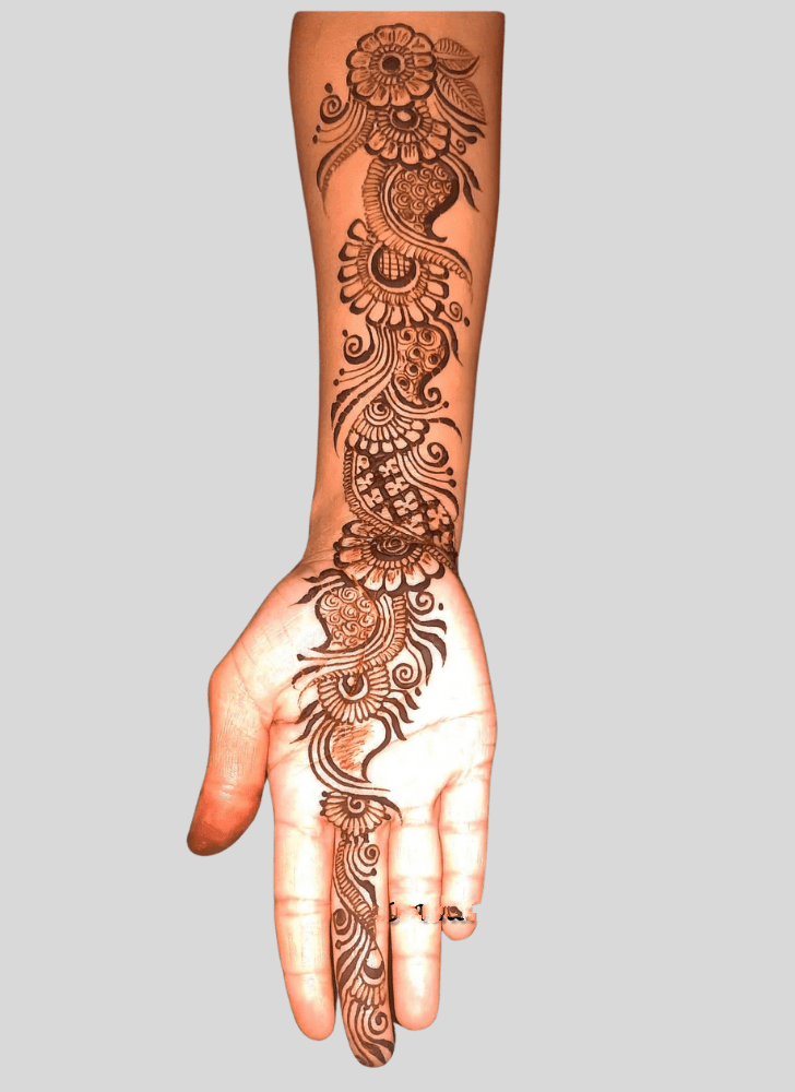 Stunning Saadi Henna Design