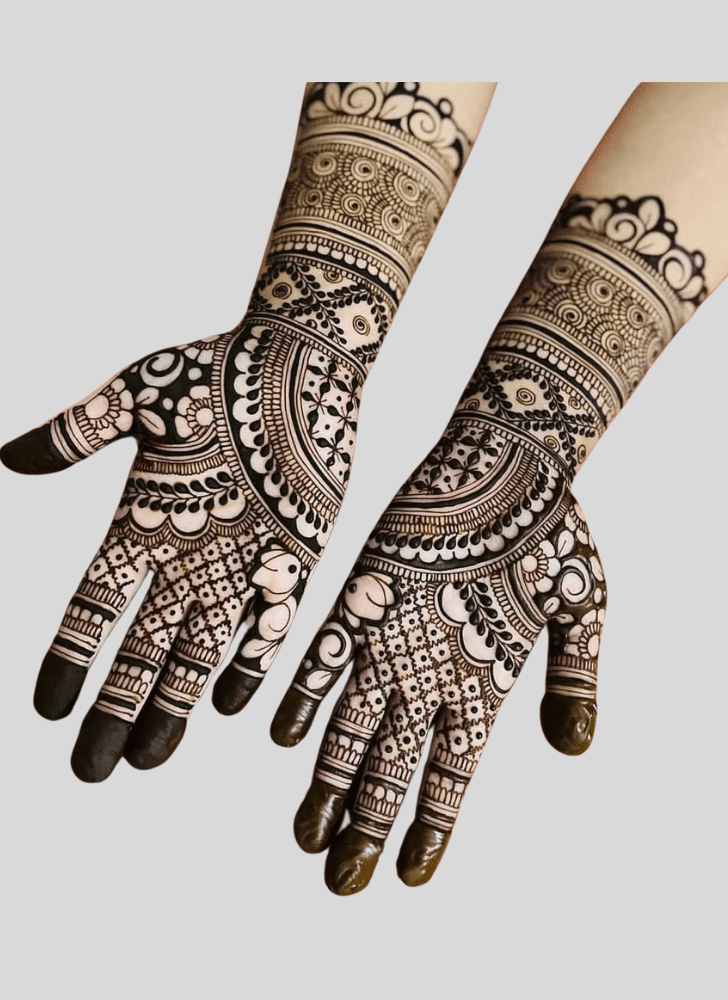 Wonderful Saadi Mehndi Design