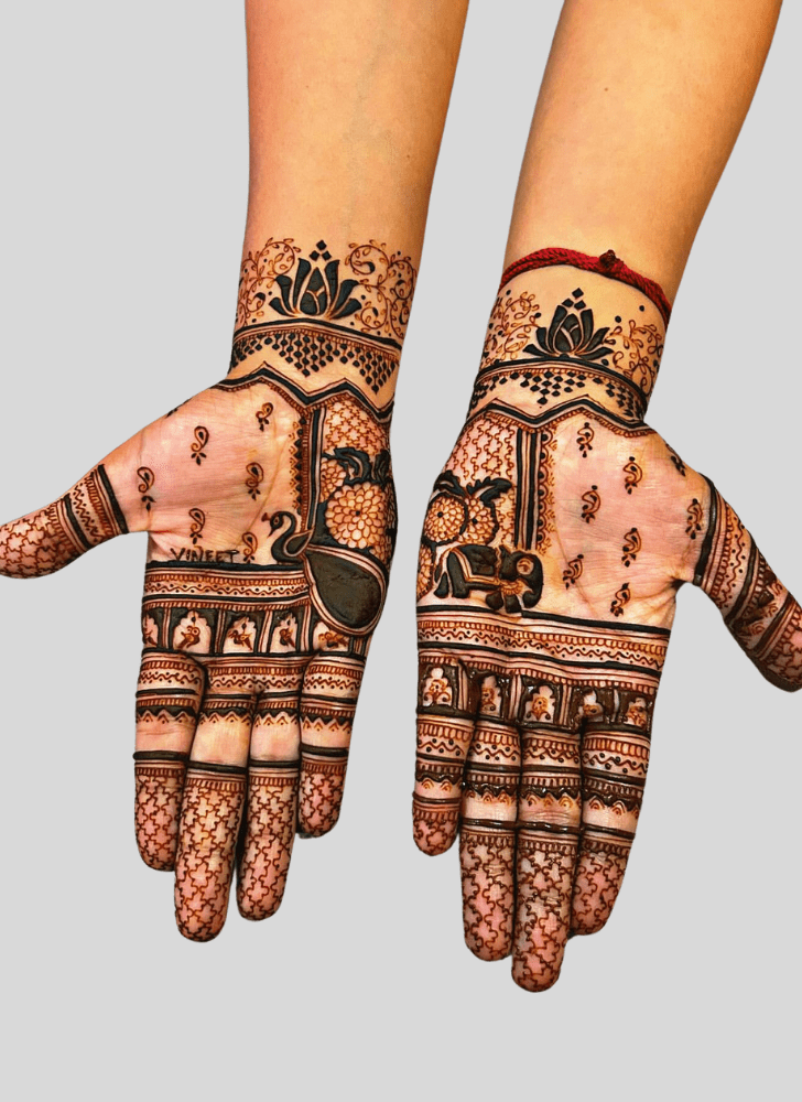 Graceful Shaadi Henna Design