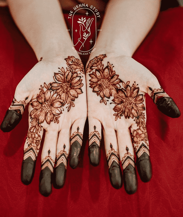 Classy Shimla Henna Design