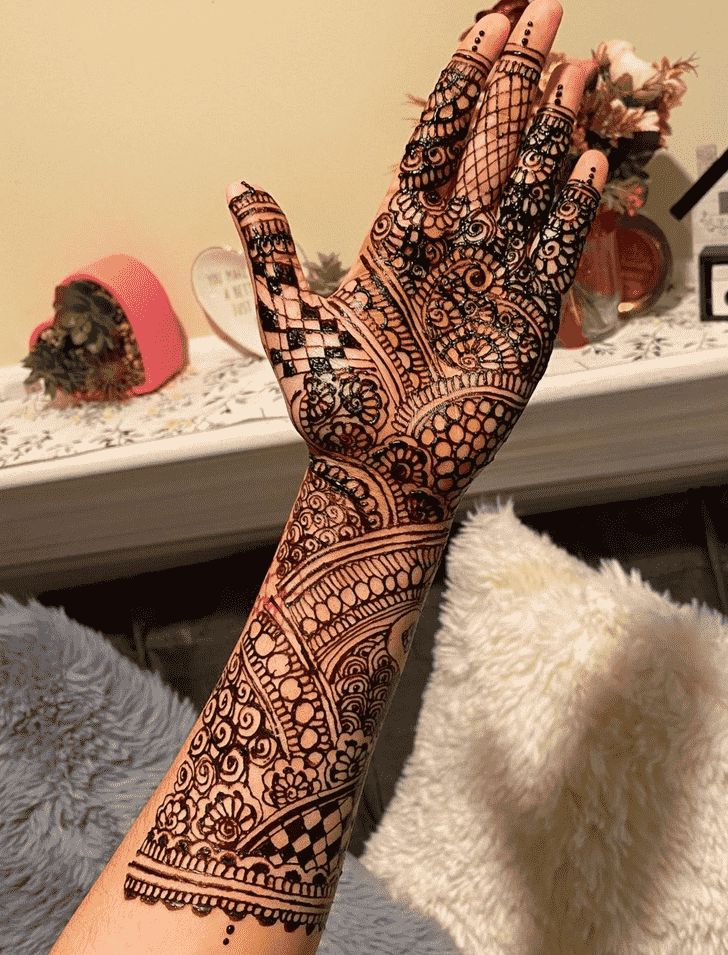 Resplendent Shimla Henna Design