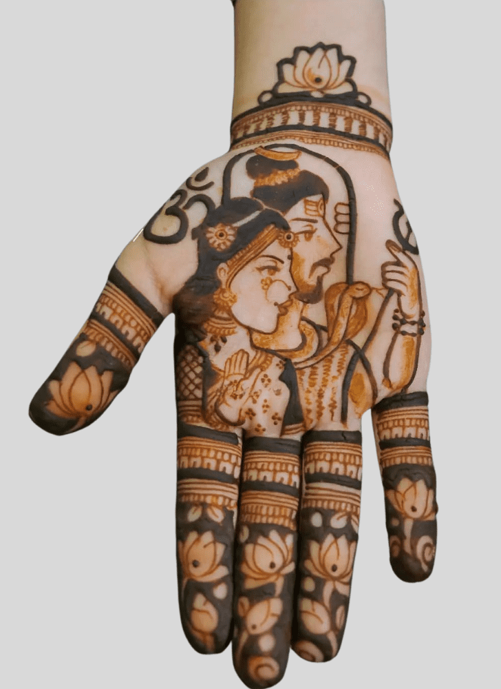 Radiant Shiv Henna Design