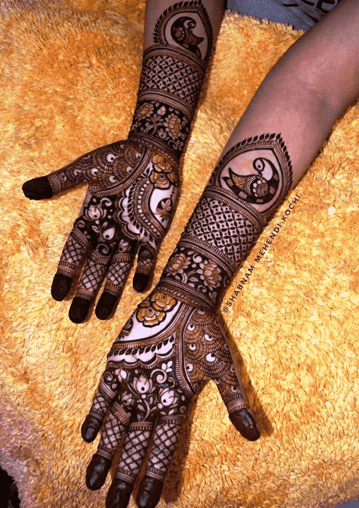 Lovely Shivratri Mehndi design