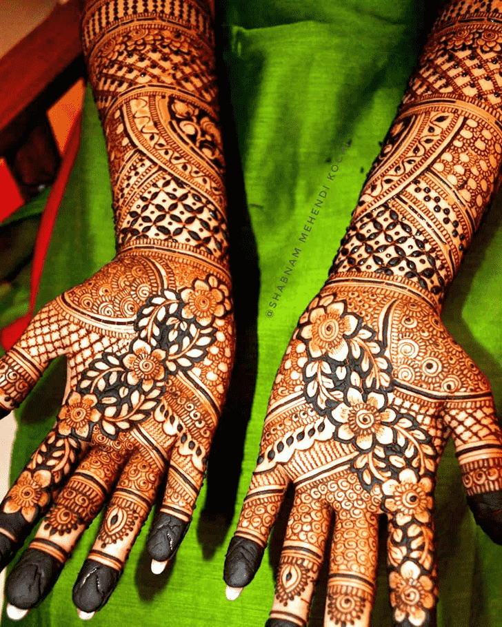 Refined Shivratri Henna design